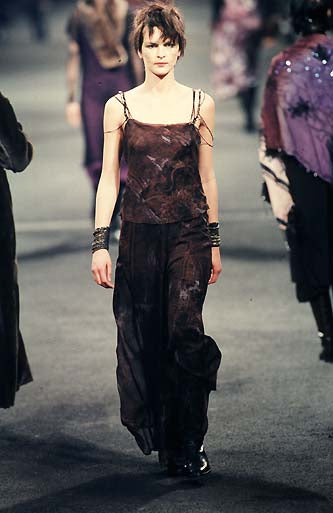 Dries Van Noten
Fall/Winter 1998 — Ready-to-Wear
