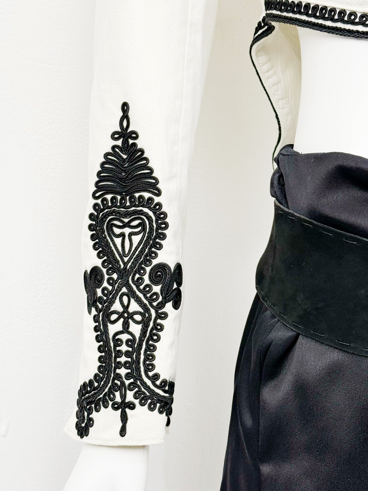 Alexander McQueen “Irere”