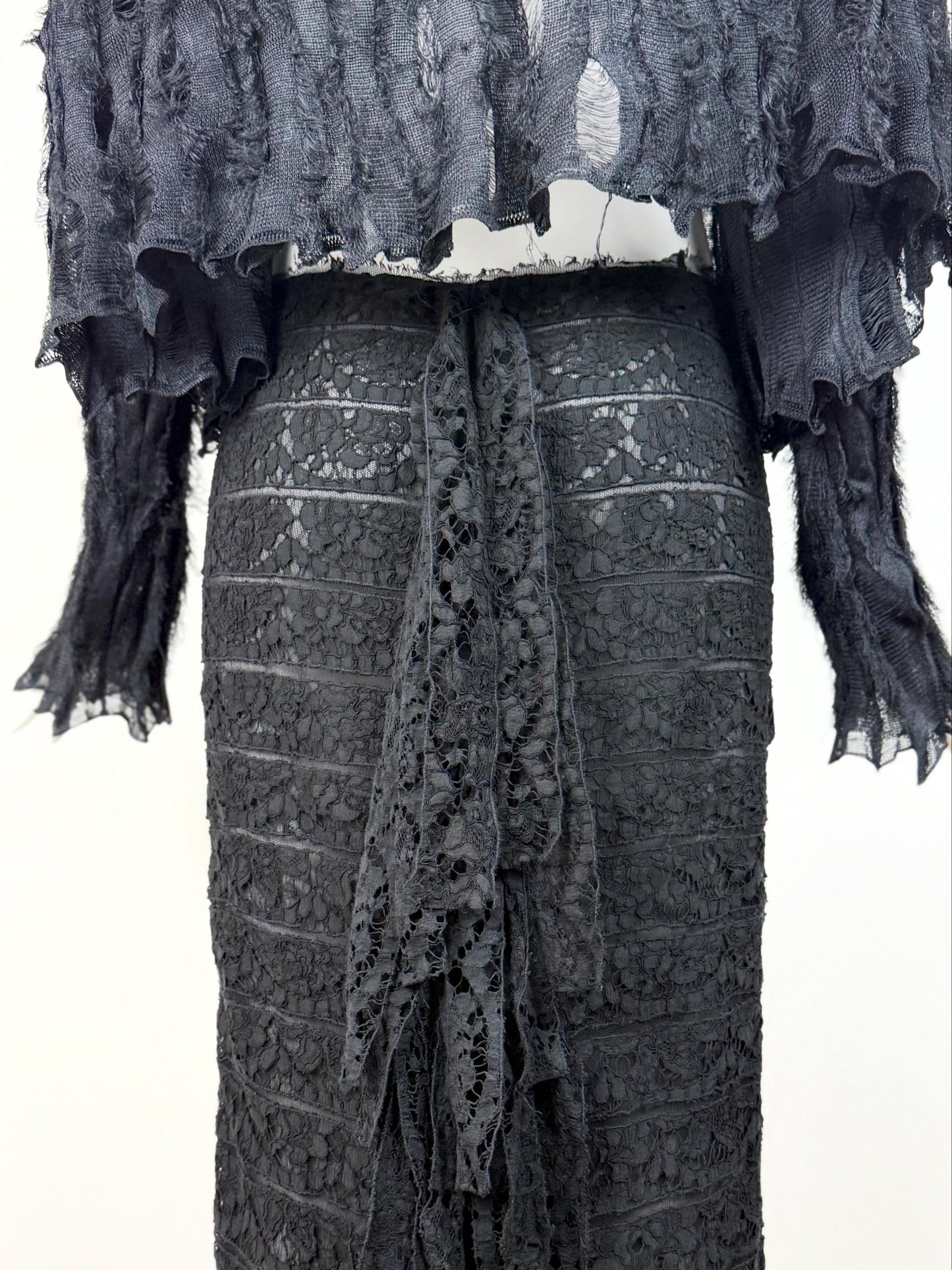 Yves Saint Laurent by Tom Ford FW2002 runway ensemble